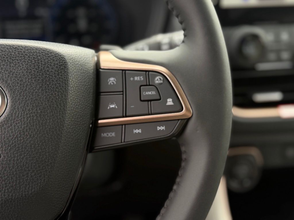 New 2026 Toyota Grand Highlander Hybrid SUV