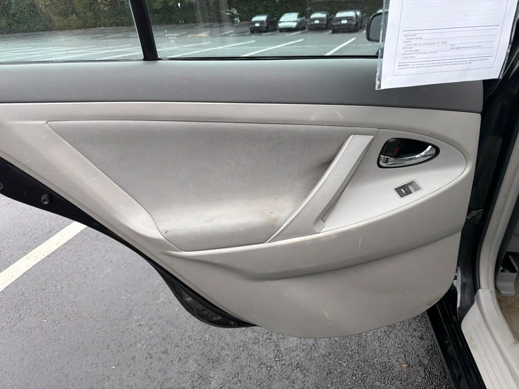 Thumbnail: 2011 Toyota Camry - 20