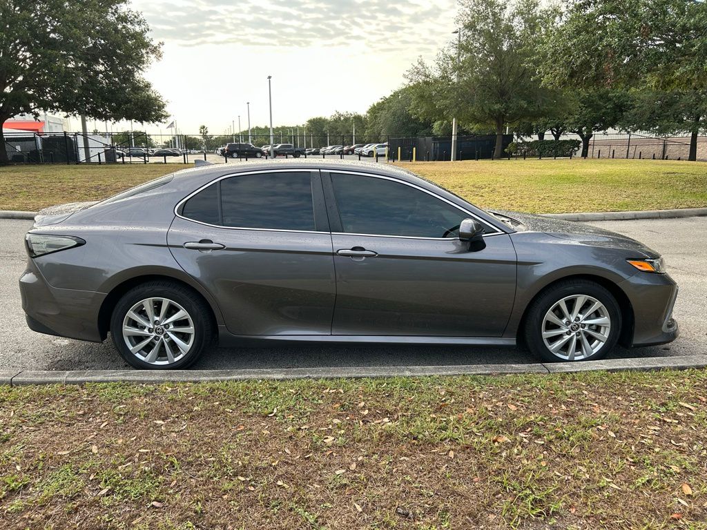 2023 Toyota Camry LE 6