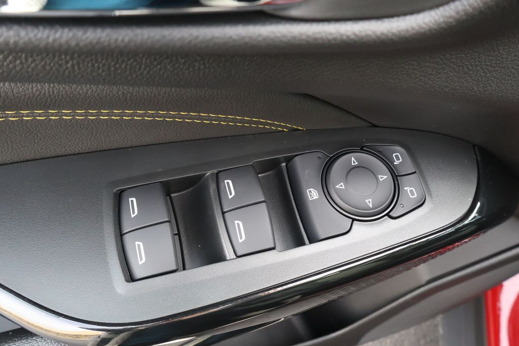 Thumbnail: 2026 Chevrolet Trax - 17