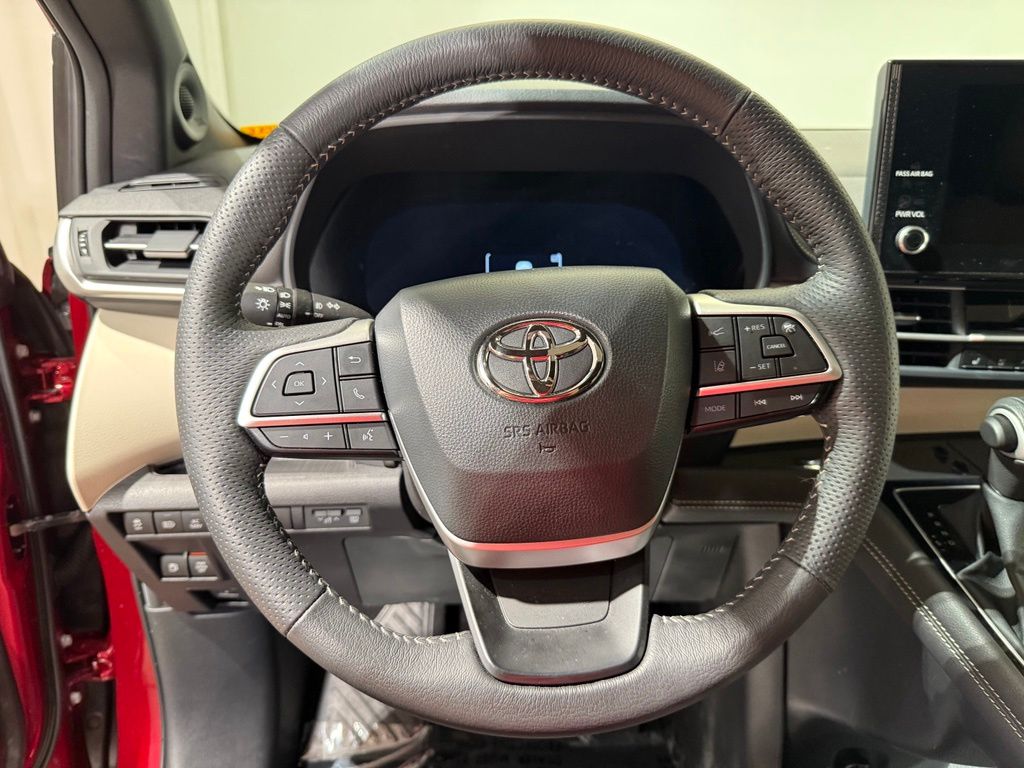 Thumbnail: 2026 Toyota Sienna - 27