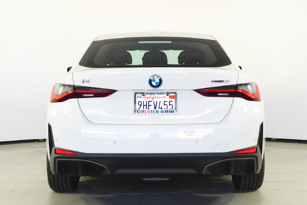 Thumbnail: 2023 BMW i4 - 8