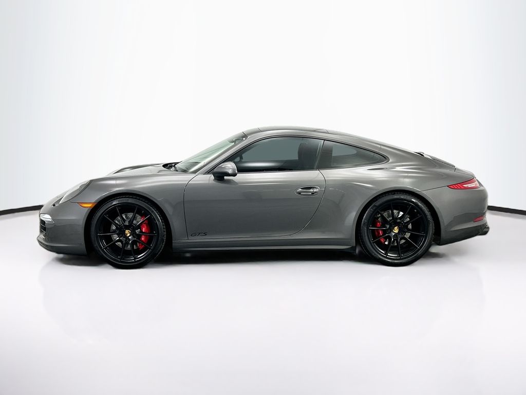 Thumbnail: 2016 Porsche 911 - 2