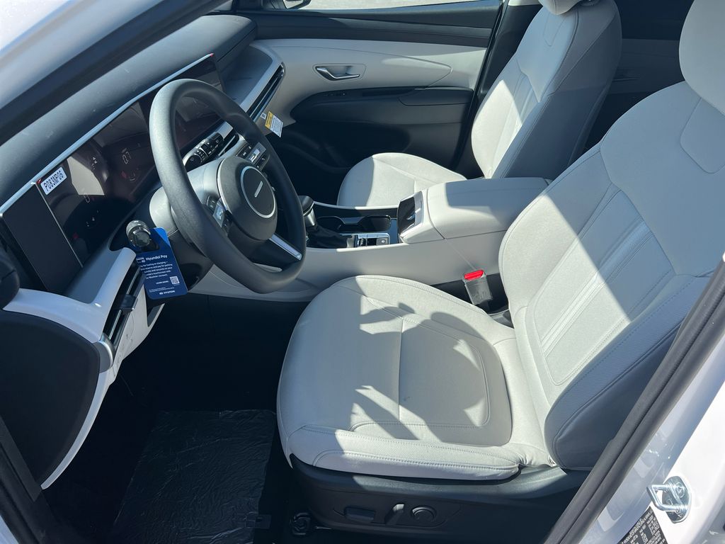 New 2026 White Hyundai SEL image 10