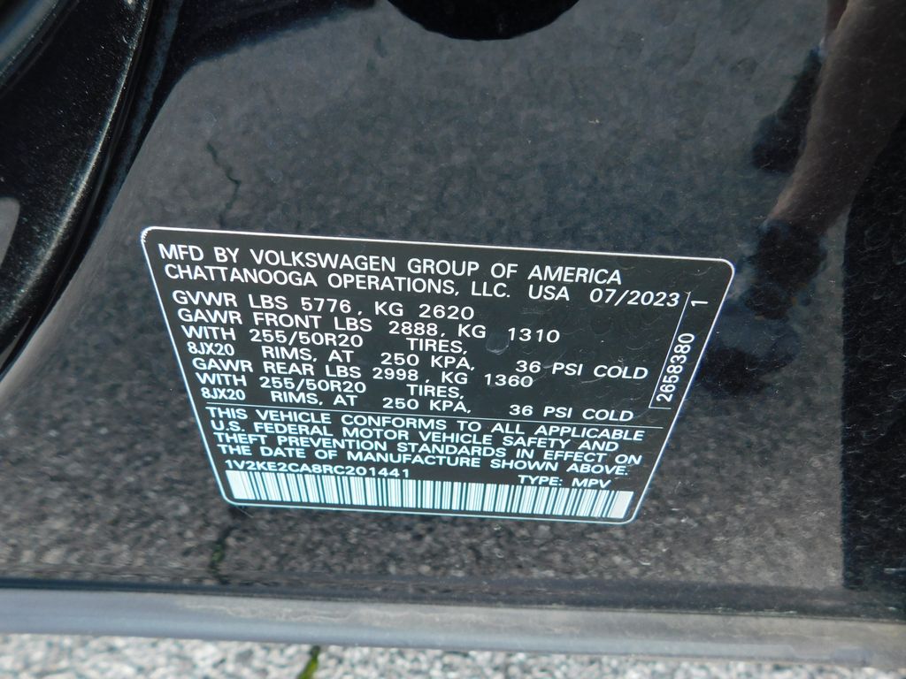 2024 Volkswagen Atlas SE 12