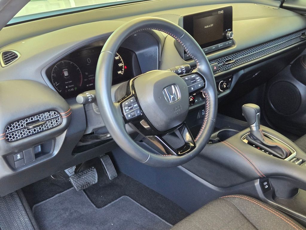 Used 2025 Honda HR-V SUV