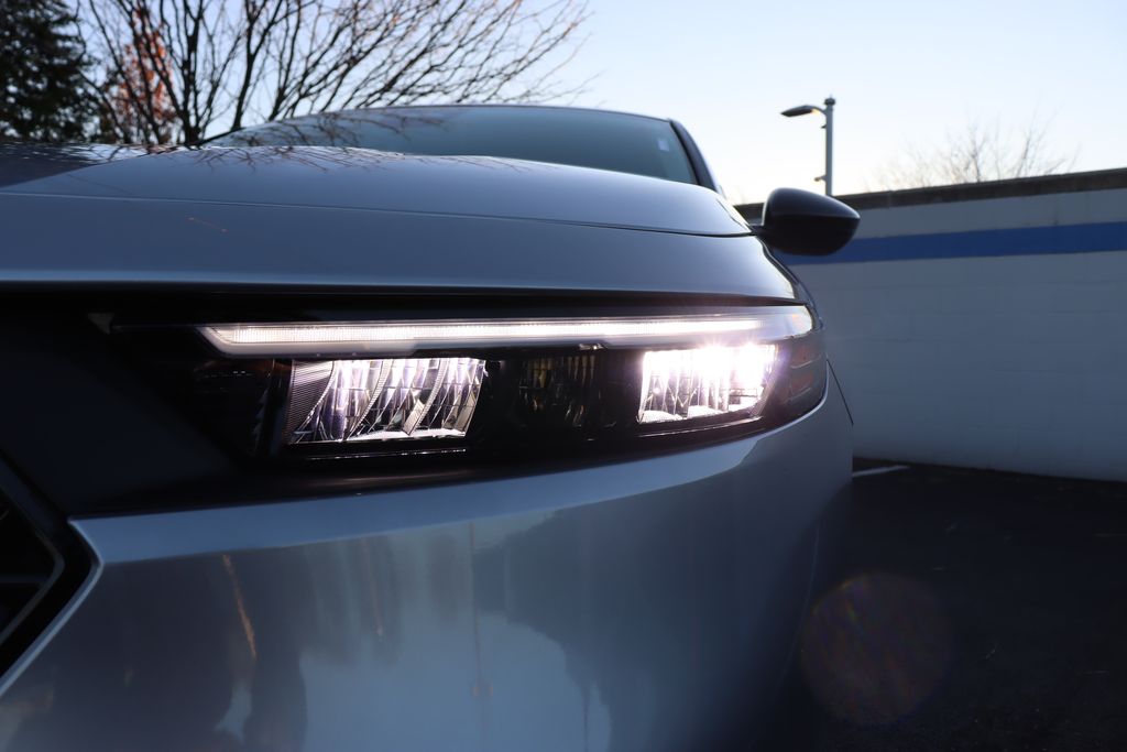 2025 Honda Accord SE 9