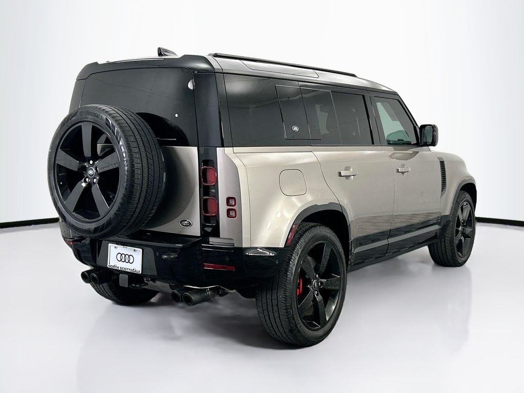 Thumbnail: 2023 Land Rover Defender - 5