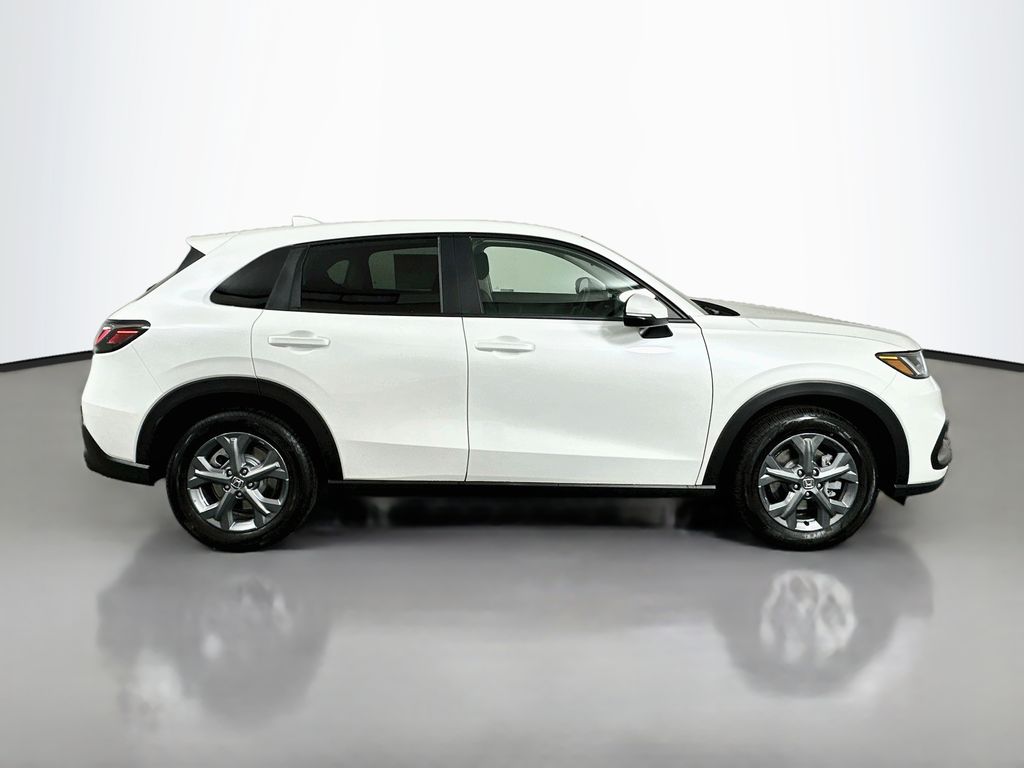 Thumbnail: 2027 Honda HR-V - 4