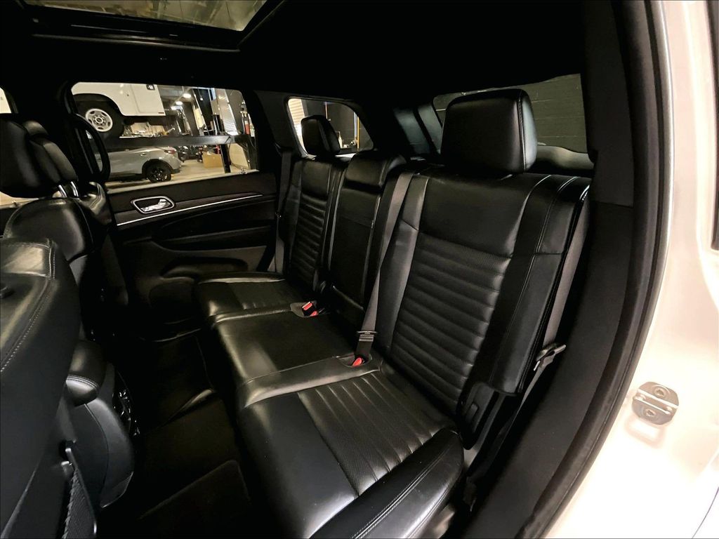 2020 Jeep Grand Cherokee — photo 15