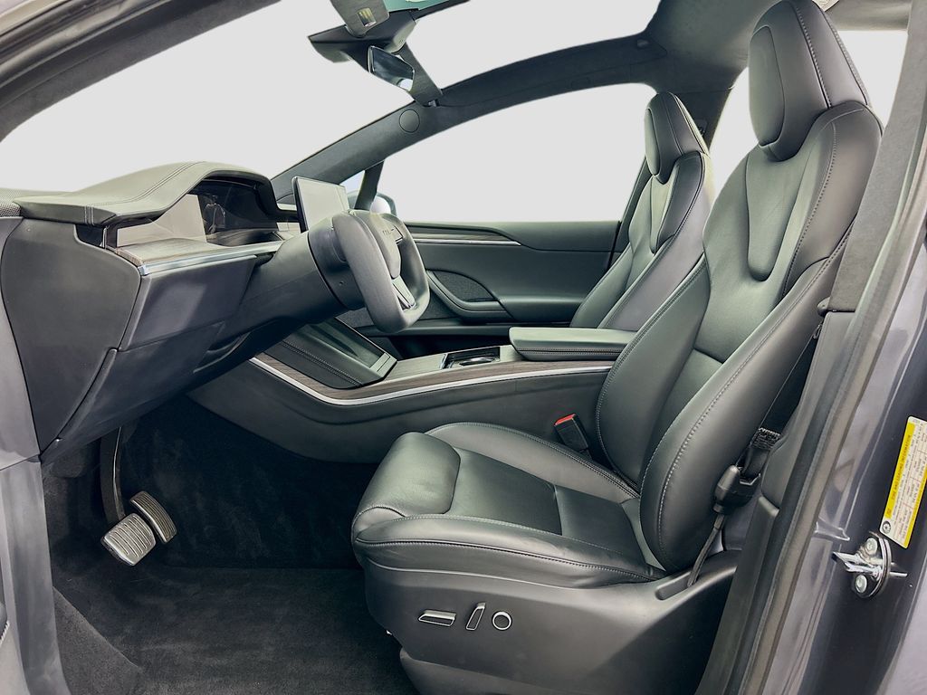 Thumbnail: 2023 Tesla Model X - 26