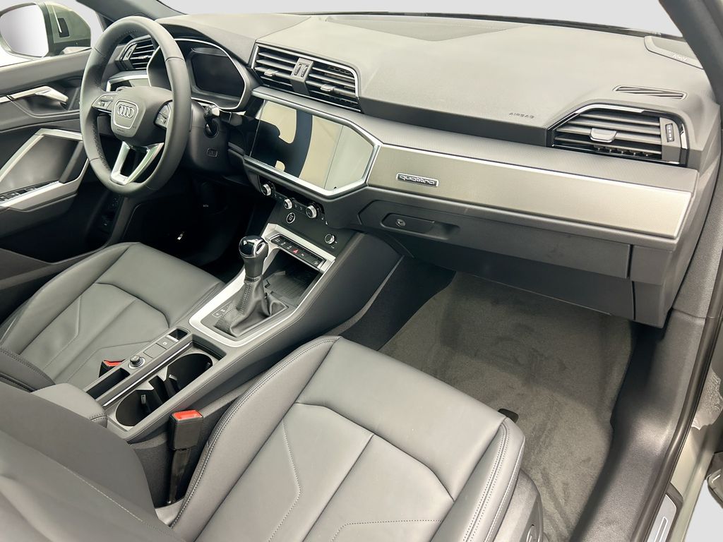 Thumbnail: 2025 Audi Q3 - 15