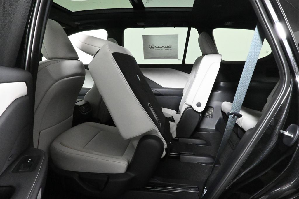 Thumbnail: 2025 Lexus TX - 32