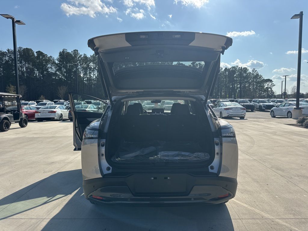 2025 Champagne Silver Metallic Nissan Murano SL AWD SUV