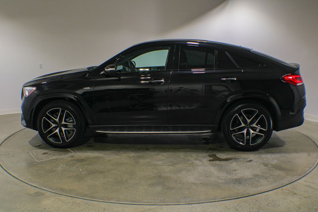 Used 2022  Mercedes-Benz GLE 53 AMG® image 2