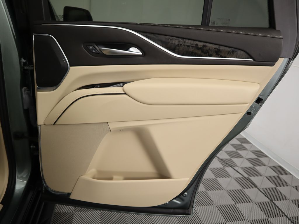 2024 Cadillac Escalade Premium Luxury 31