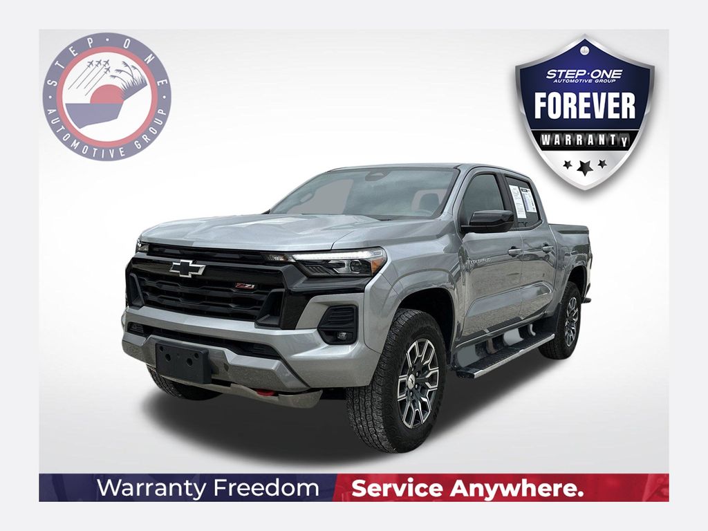Sterling Gray Metallic 2023 Chevrolet Colorado Z71 Crew Cab 4WD Pickup Truck Four-Wheel Drive 8-Speed Automatic