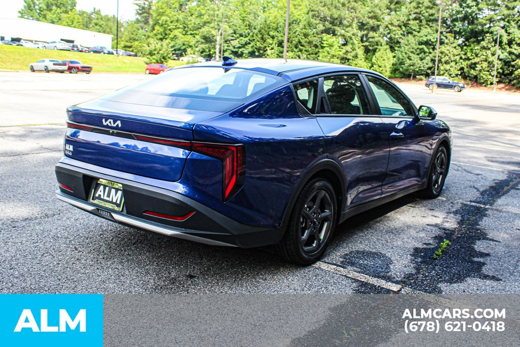 Used 2025 Blue Kia LXS image 6