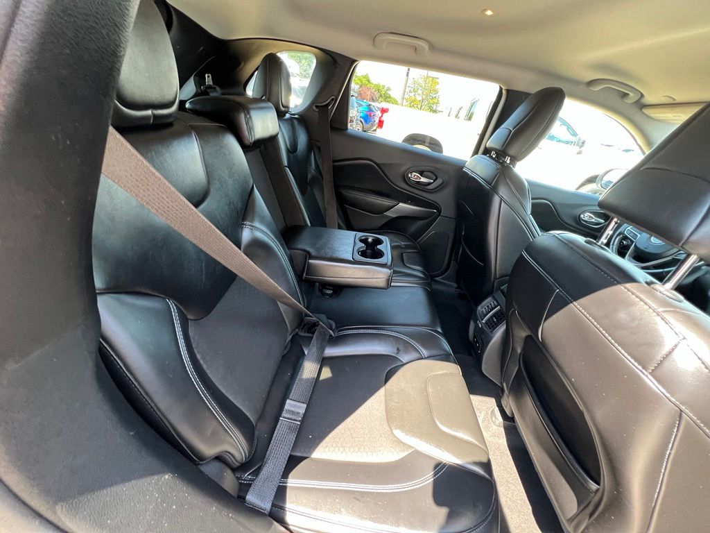 Used 2020 Jeep Cherokee SUV