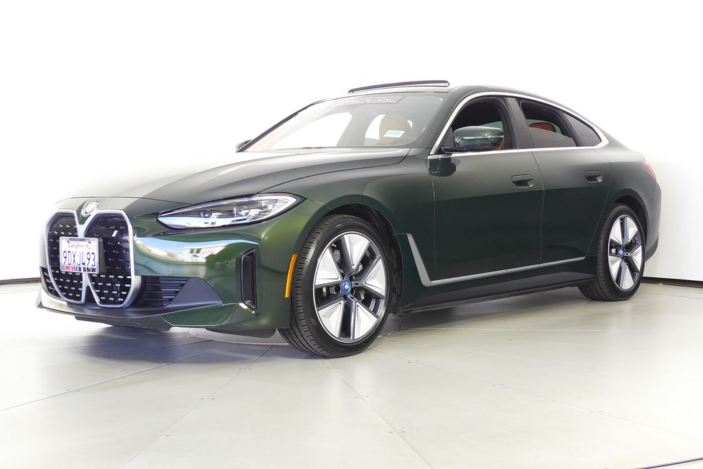 Thumbnail: 2023 BMW i4 - 2