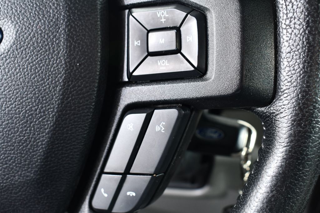 Used 2015 Black Ford XLT image 33