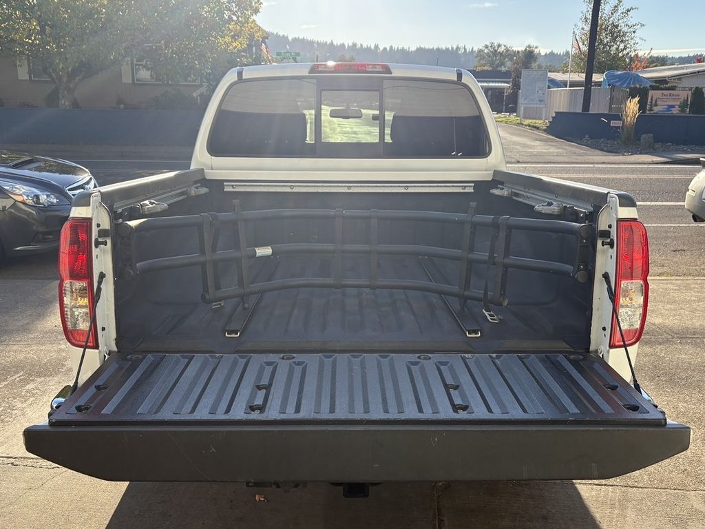 2016 Nissan Frontier SV