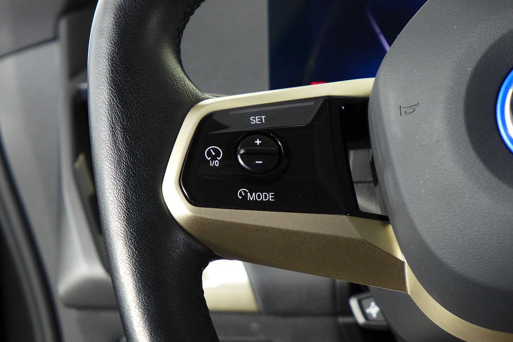 Thumbnail: 2023 BMW iX - 29