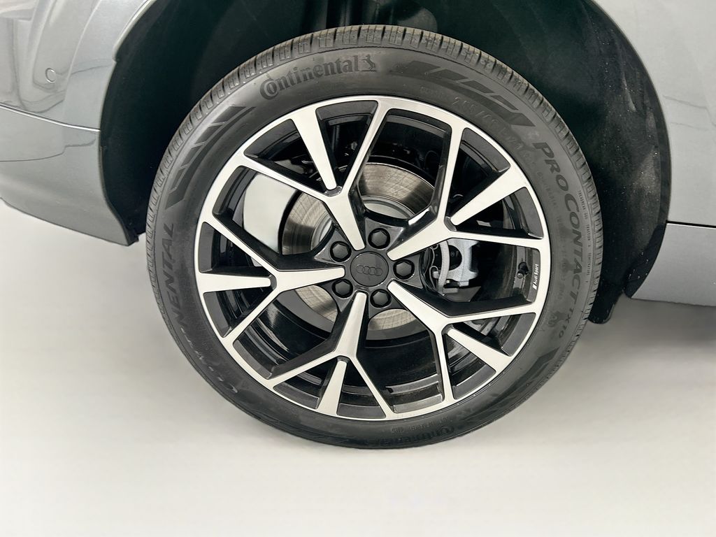 Thumbnail: 2026 Audi Q3 - 32
