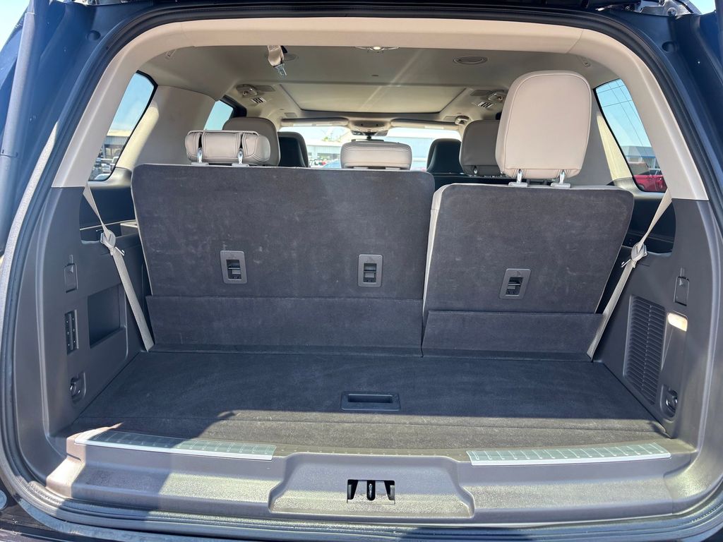 Used Car 2023 Lincoln Navigator  Reserve For Sale Under $70,000 In Austin, Texas