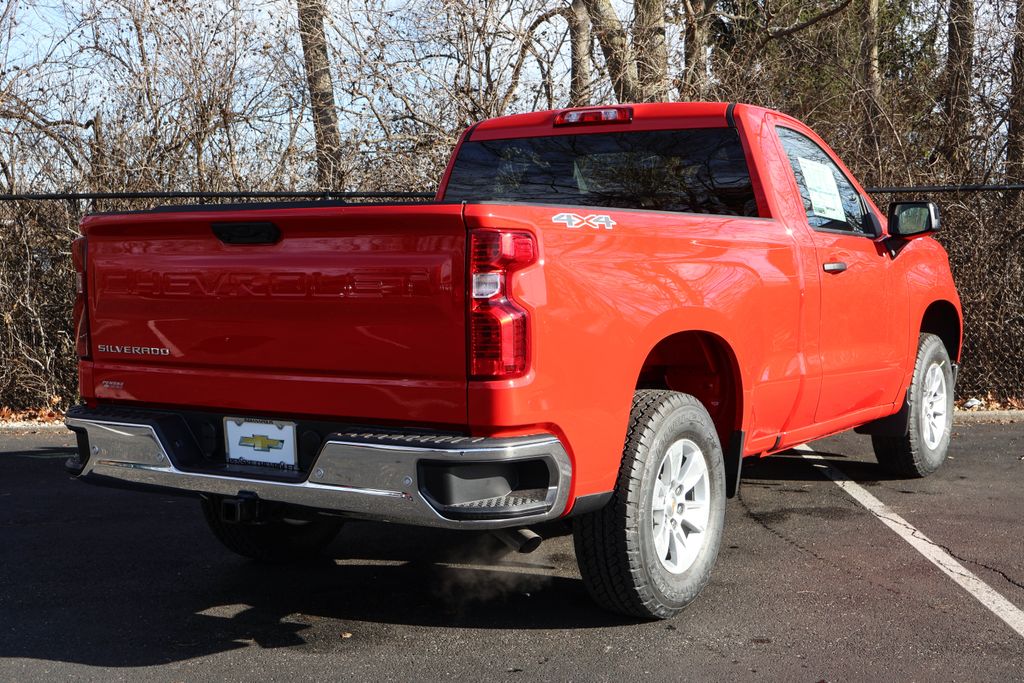 2025 Chevrolet Silverado 1500 WT 8