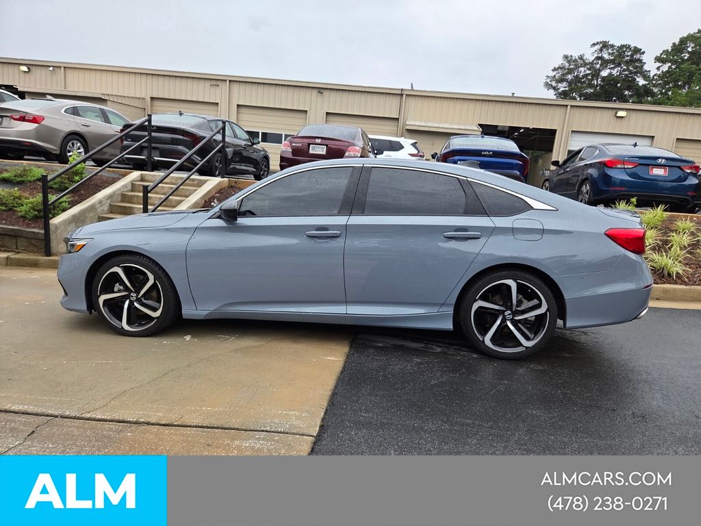 Used 2022  Honda Sport image 3