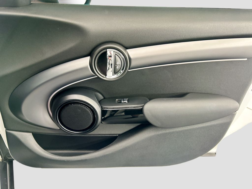 Thumbnail: 2024 MINI Cooper - 24