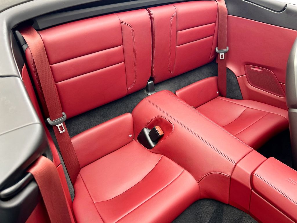 Thumbnail: 2023 Porsche 911 - 22