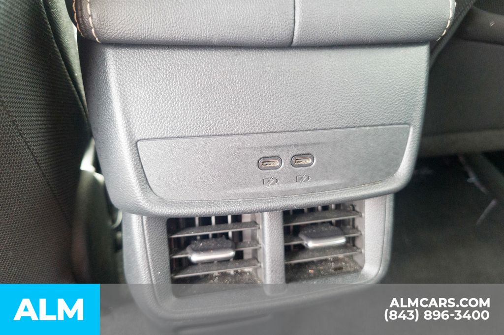Used 2025 White GMC Elevation image 22