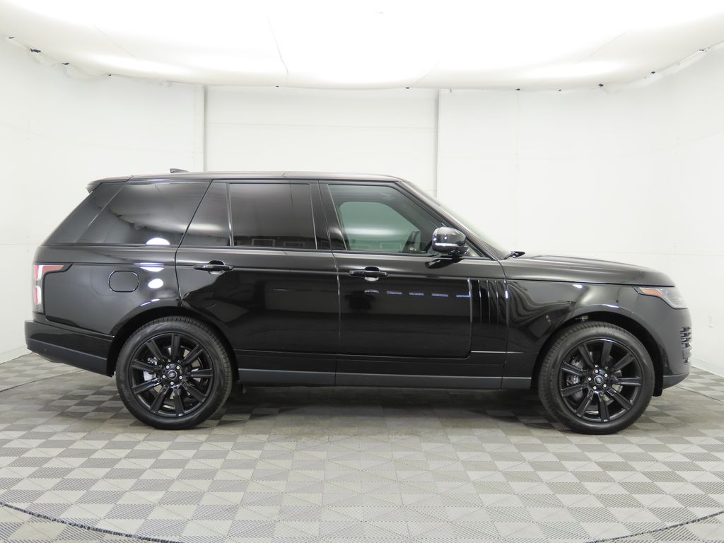 Thumbnail: 2022 Land Rover Range Rover - 4