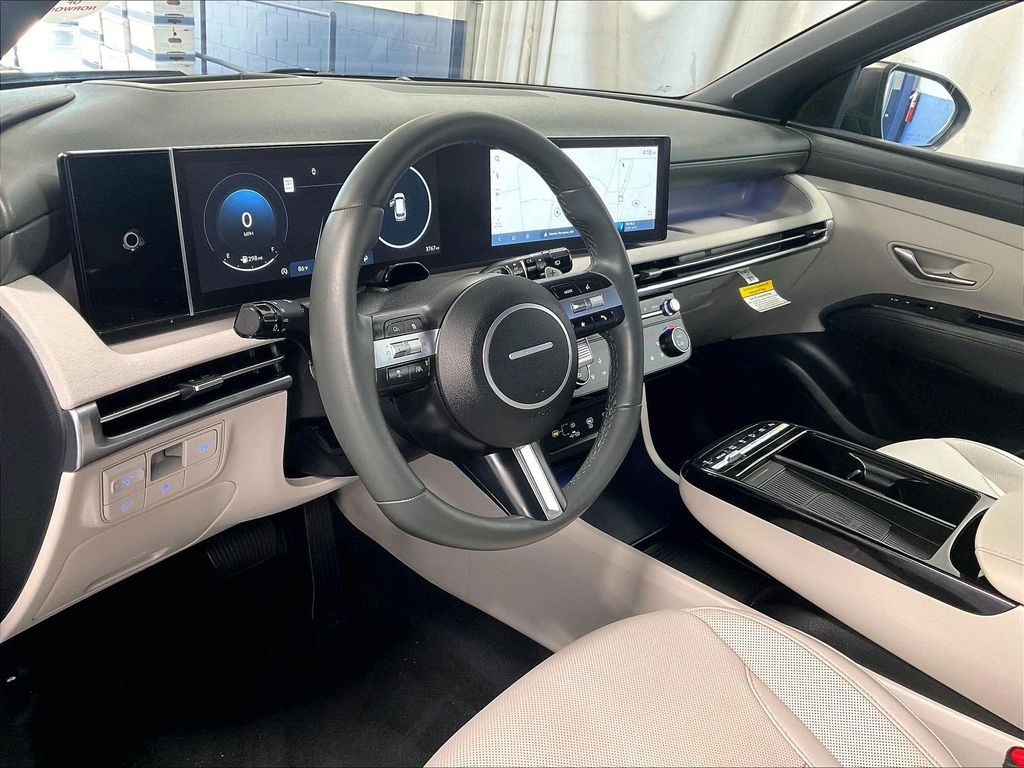 2025 Hyundai Tucson — photo 8