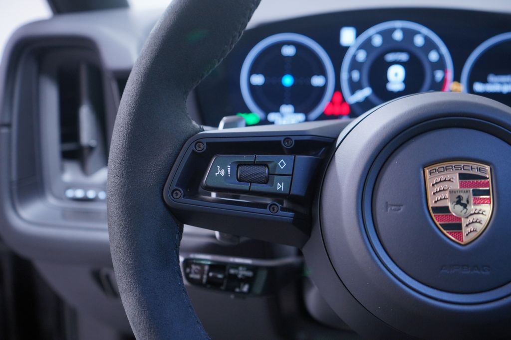 Thumbnail: 2026 Porsche  - 19