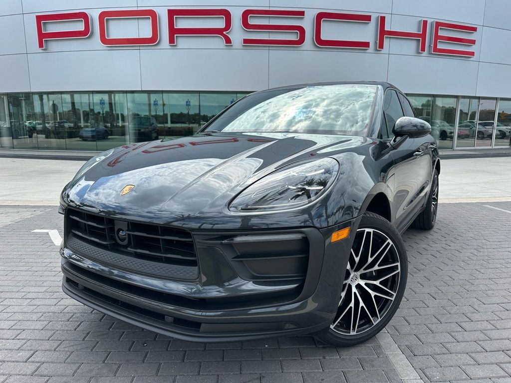 Thumbnail: 2026 Porsche Macan - 1