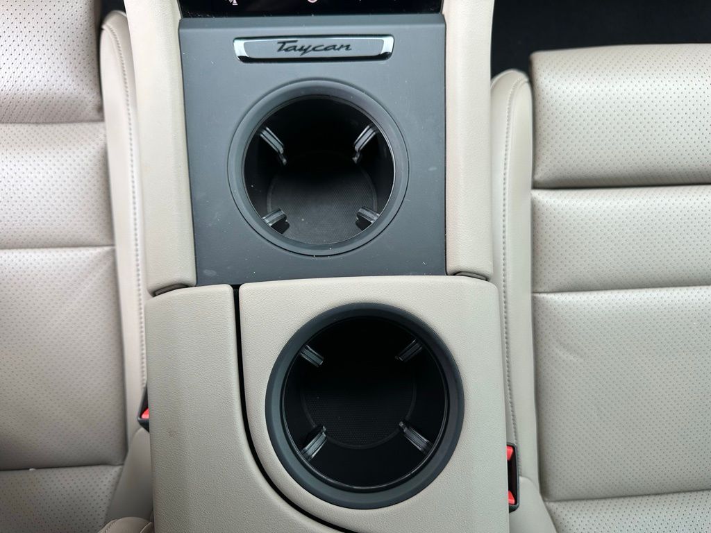 Thumbnail: 2023 Porsche Taycan - 22