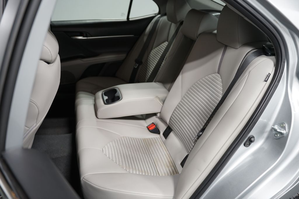 2023 Toyota Camry SE 27