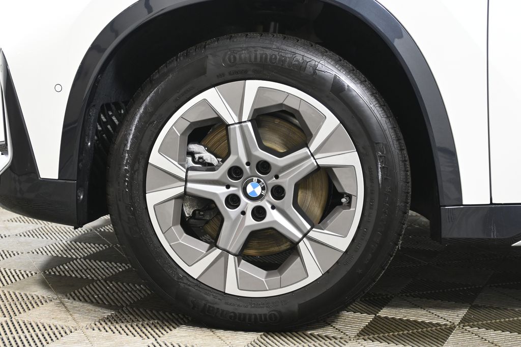 Thumbnail: 2025 BMW X1 - 12