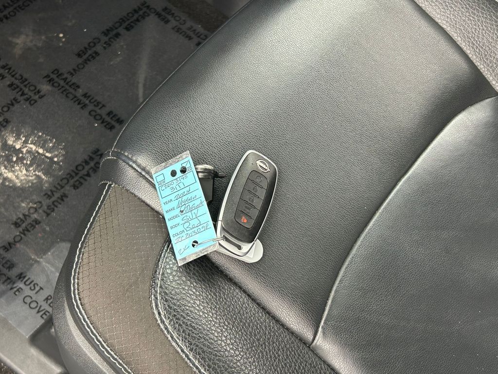 Used 2024 Scarlet Ember Nissan SL image 59