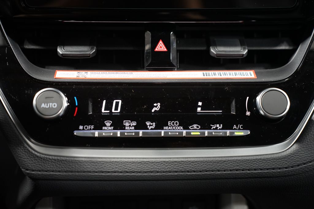 2025 Toyota Corolla Cross LE 20