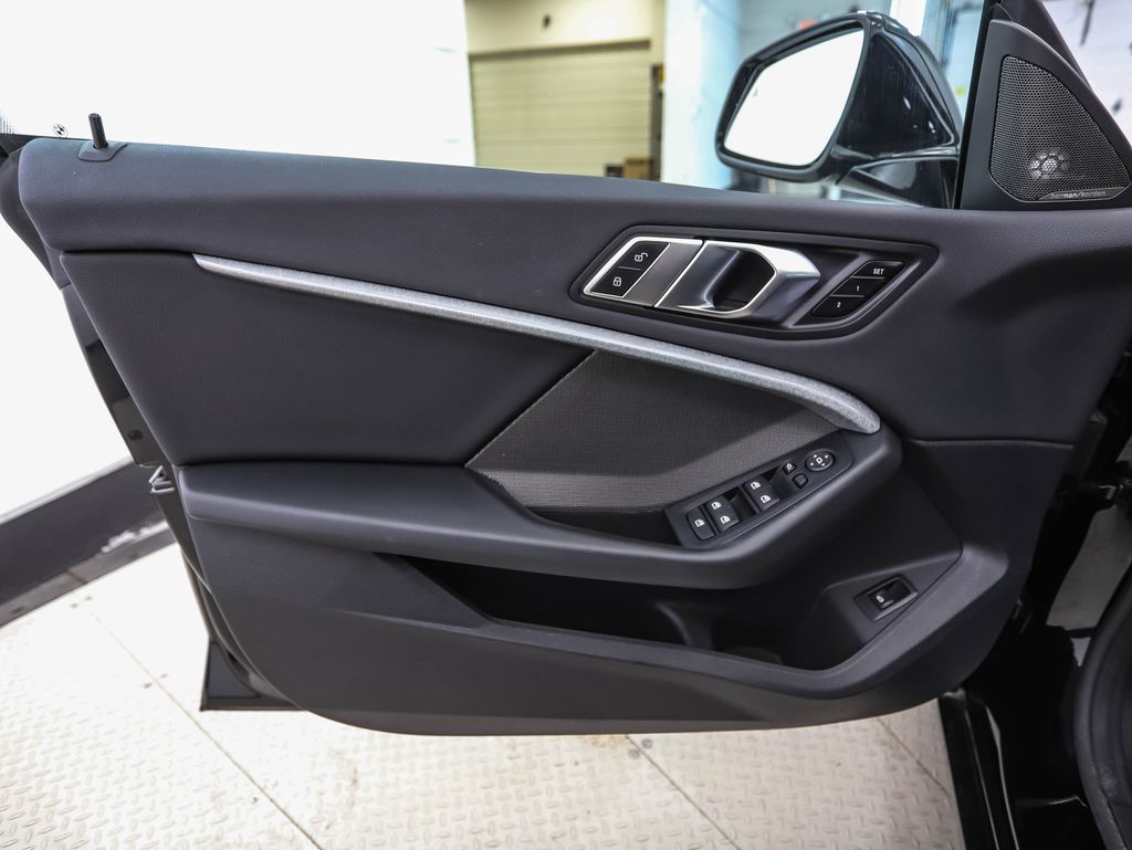 Thumbnail: 2021 BMW 2 Series - 9