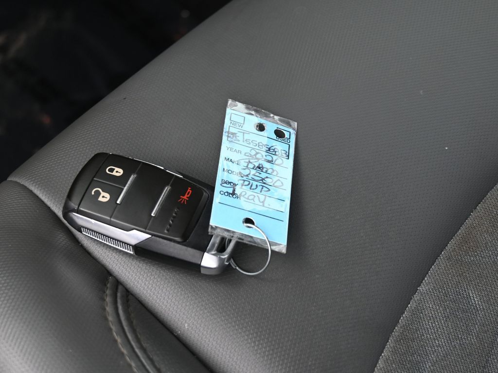 Used 2020 Billet Silver Metallic Clearcoat Ram Power Wagon image 18