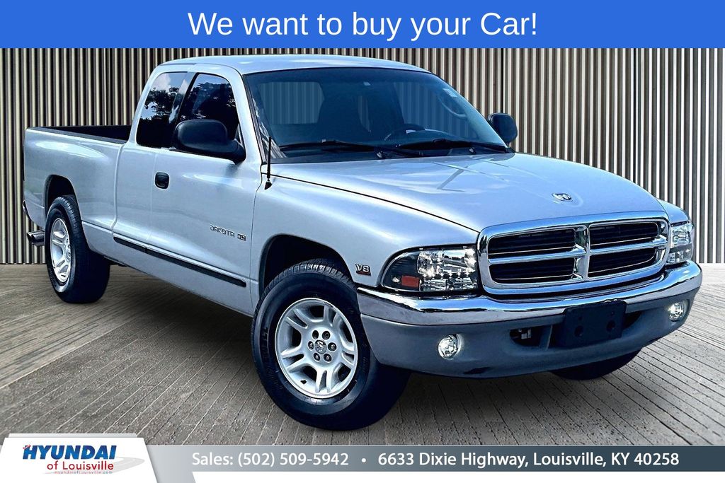 Bright Silver Metallic Clearcoat 2001 Dodge Dakota Pickup Truck 4-Speed Automatic Overdrive