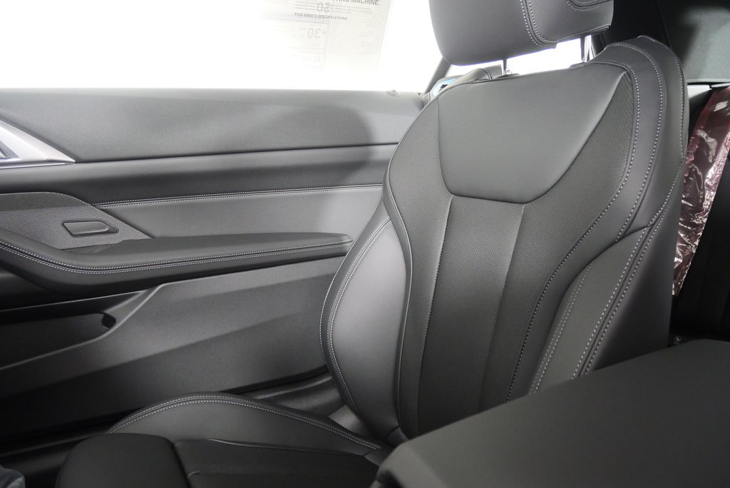 Thumbnail: 2026 BMW 4 Series - 17