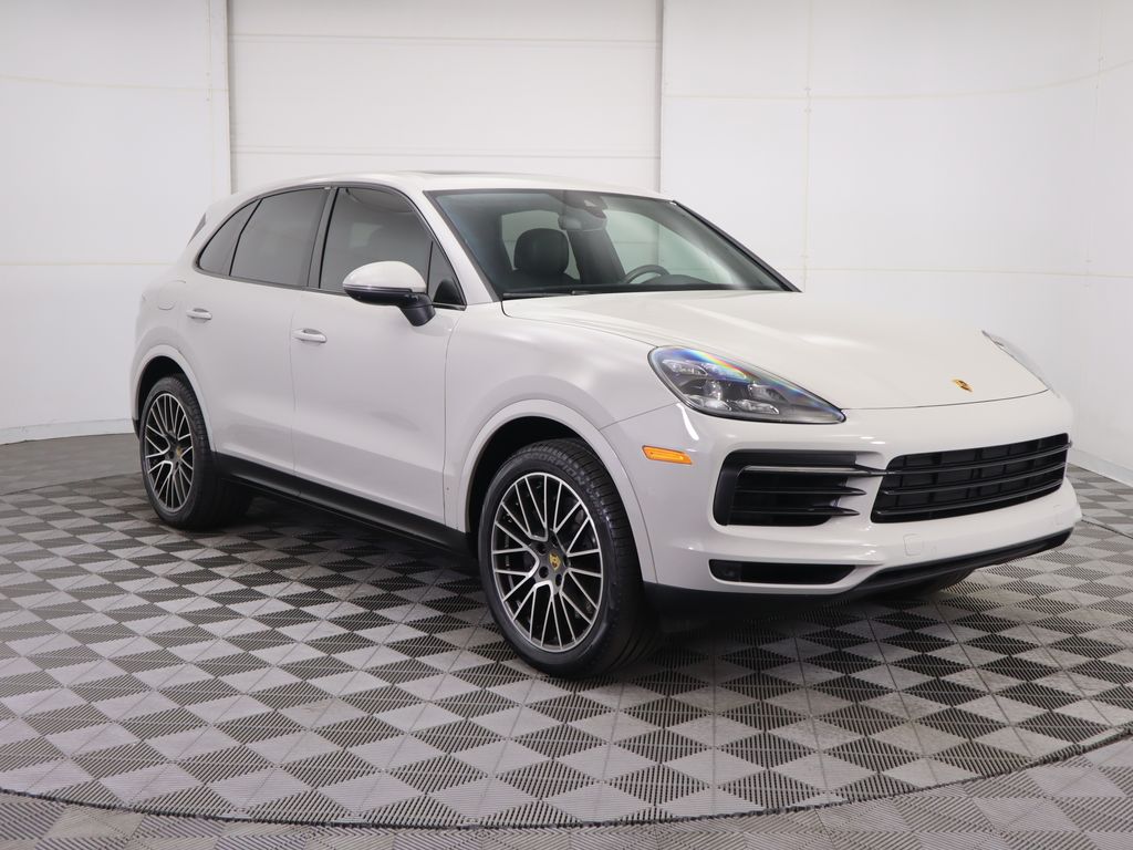 Thumbnail: 2021 Porsche Cayenne - 3