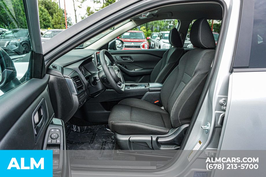 Used 2024 Silver Nissan S image 18