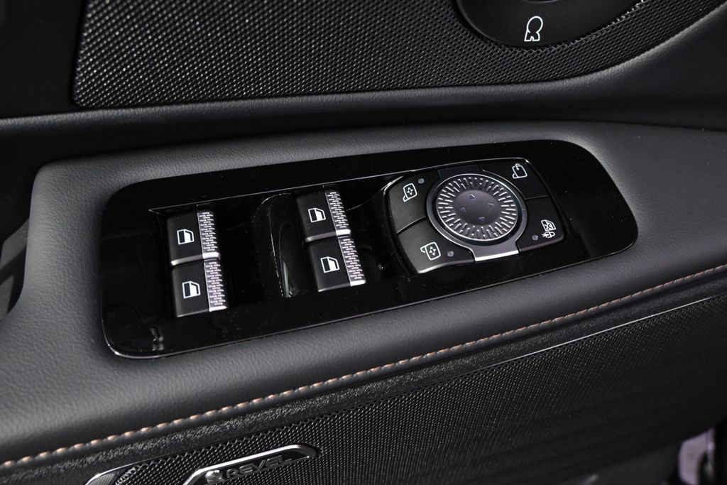 New 2026 Black Lincoln Premiere image 23